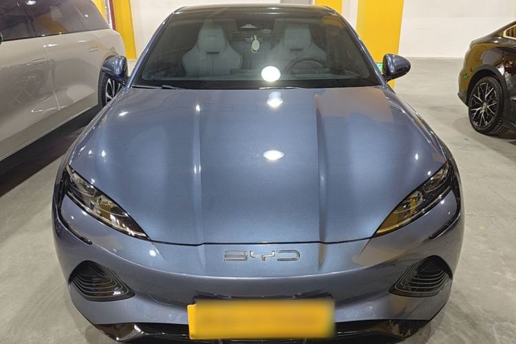Used BYD Seal 2022 700 km Long-Range Rear-Wheel-Drive Version Front