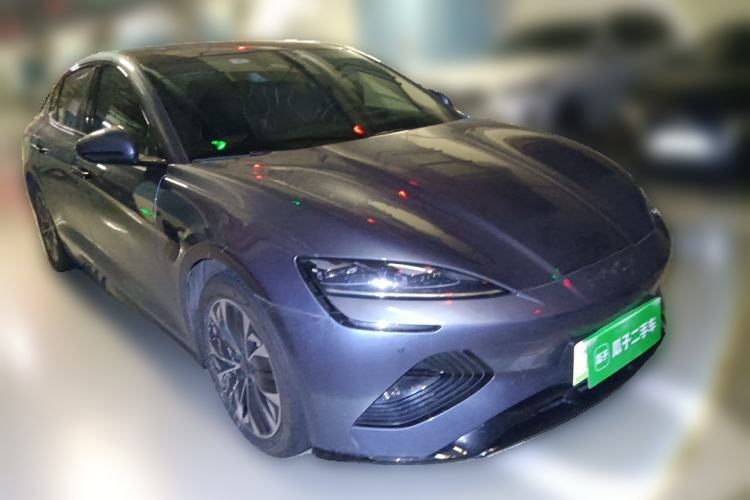 Used BYD Seal 2022 550 km Standard Range Rear-Wheel Drive Prestige Version Front Right 45 Deg