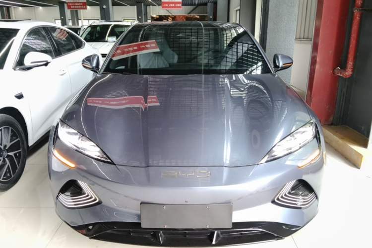 Used BYD Seal 2022 700 km Long-Range Rear-Wheel-Drive Version Front