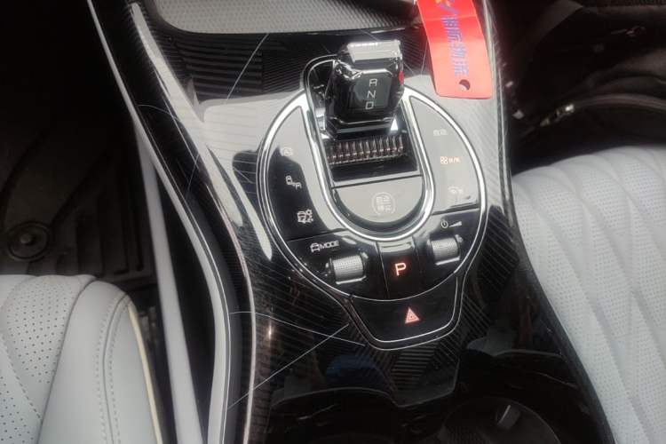 Used BYD Seal 2022 550 km Standard Range Rear-Wheel Drive Elite Version Gear Lever