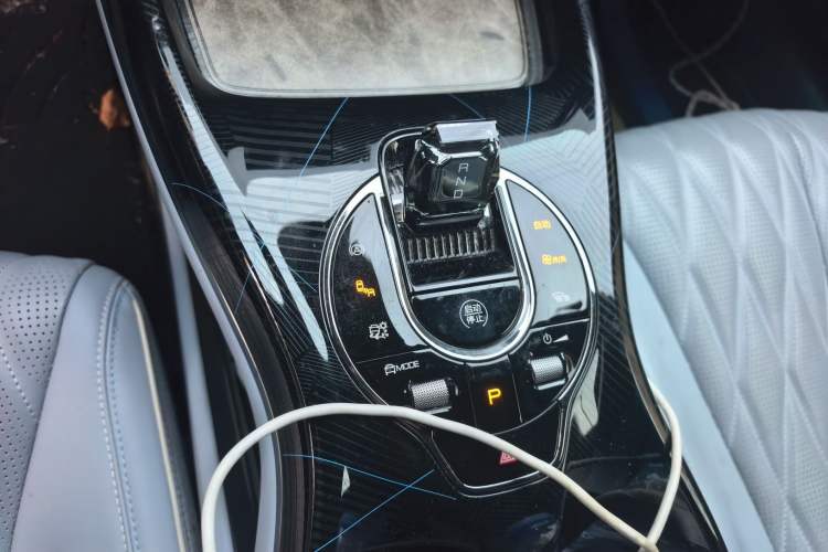 Used BYD Seal 2022 700 km Long-Range Rear-Wheel-Drive Version Gear Lever