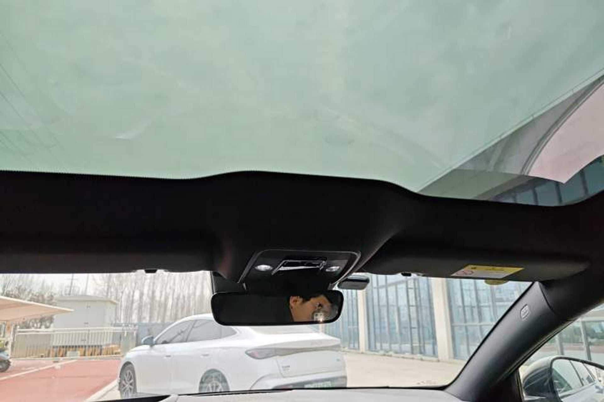 Used BYD Seal 2022 700 km Long-Range Rear-Wheel-Drive Version Headliner