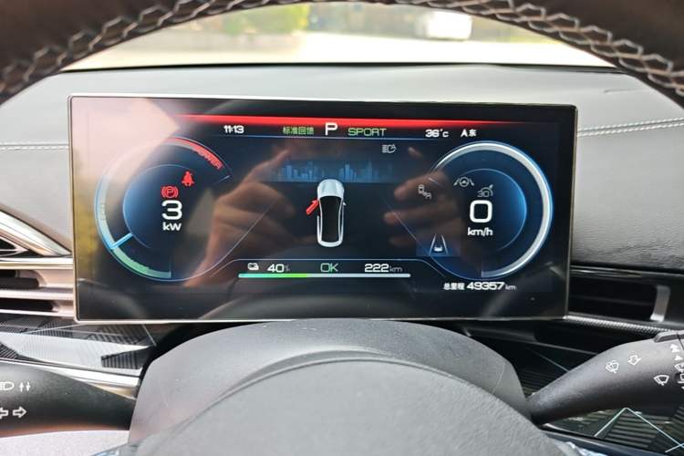 Used BYD Seal 2022 550 km Standard Range Rear-Wheel Drive Prestige Version Instrument Cluster