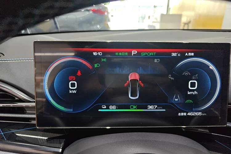 Used BYD Seal 2022 550 km Standard Range Rear-Wheel Drive Prestige Version Instrument Cluster