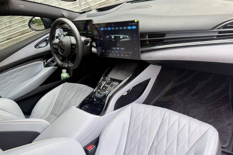 Used BYD Seal 2022 700 km Long-Range Rear-Wheel-Drive Version Interior 1
