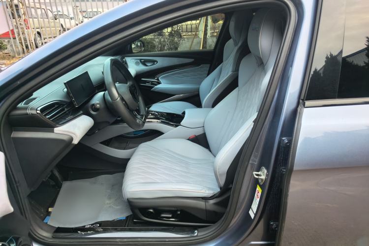 Used BYD Seal 2022 700 km Long-Range Rear-Wheel-Drive Version Interior 2