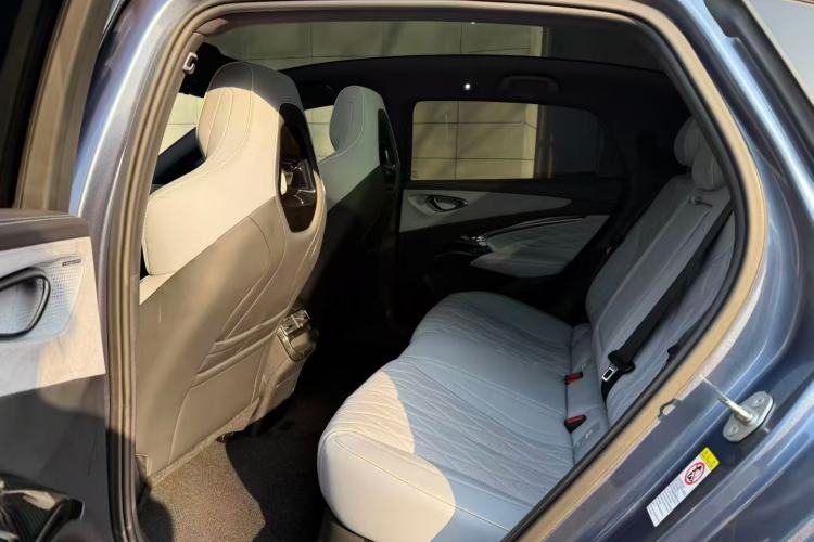 Used BYD Seal 2022 650 km All-Wheel-Drive Performance Version Interior 2