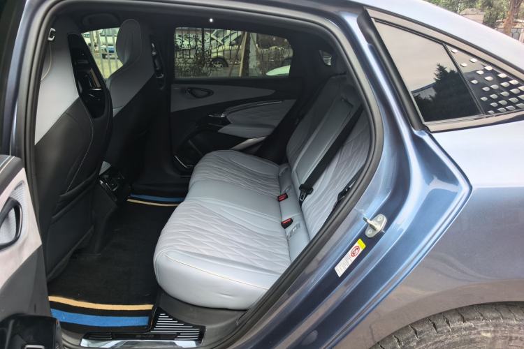 Used BYD Seal 2022 700 km Long-Range Rear-Wheel-Drive Version Interior 4