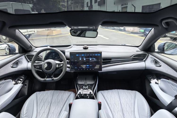 Used BYD Seal 2022 700 km Long-Range Rear-Wheel-Drive Version Interior 4