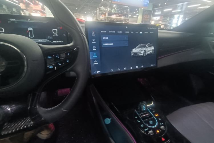 Used BYD Seal 2022 700 km Long-Range Rear-Wheel-Drive Version Interior 5