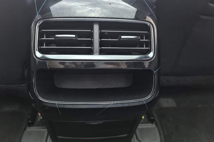 Used BYD Seal 2022 700 km Long-Range Rear-Wheel-Drive Version Interior 9