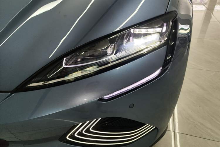 Used BYD Seal 2022 550 km Standard Range Rear-Wheel Drive Prestige Version Left Front Headlight