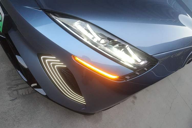 Used BYD Seal 2022 650 km All-Wheel-Drive Performance Version Left Front Headlight