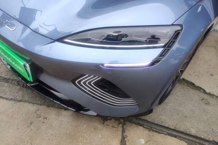 Used BYD Seal 2022 550 km Standard Range Rear-Wheel Drive Elite Version Left Front Headlight