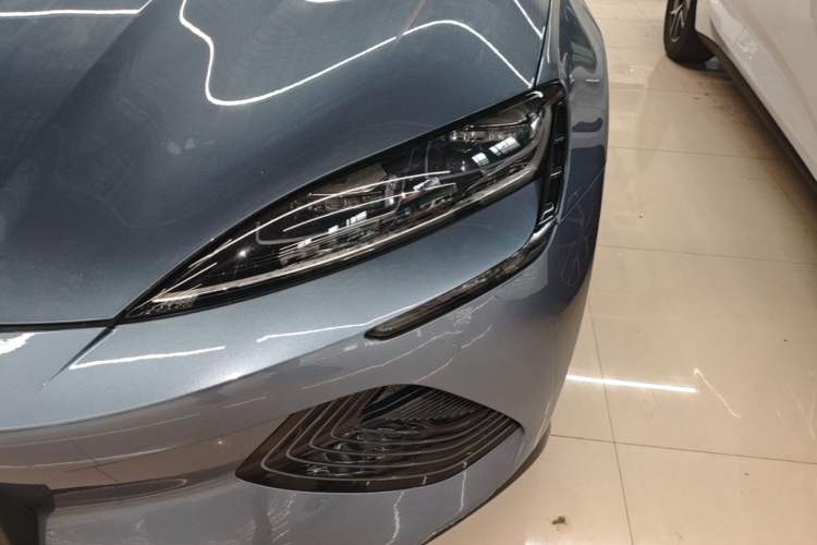Used BYD Seal 2022 700 km Long-Range Rear-Wheel-Drive Version Left Front Headlight