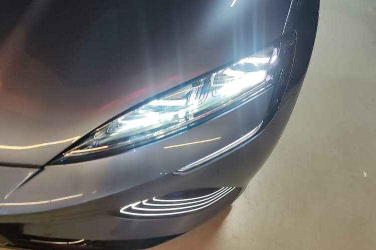 Used BYD Seal 2022 700 km Long-Range Rear-Wheel-Drive Version Left Front Headlight
