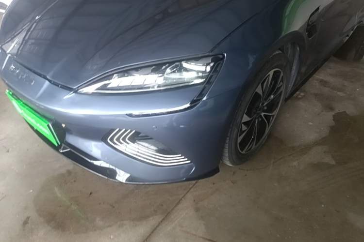 Used BYD Seal 2022 550 km Standard Range Rear-Wheel Drive Prestige Version Left Front Headlight