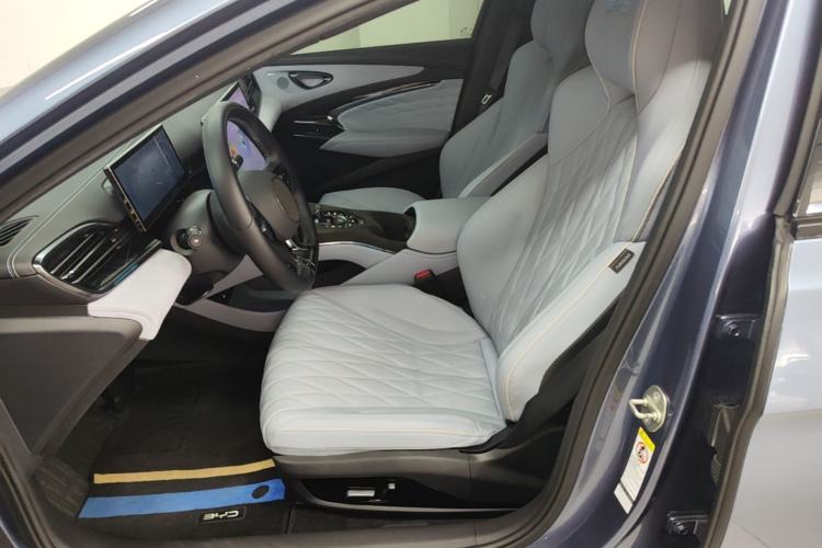 Used BYD Seal 2022 550 km Standard Range Rear-Wheel Drive Prestige Version Left Front Seat