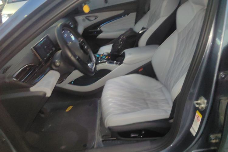 Used BYD Seal 2022 550 km Standard Range Rear-Wheel Drive Prestige Version Left Front Seat