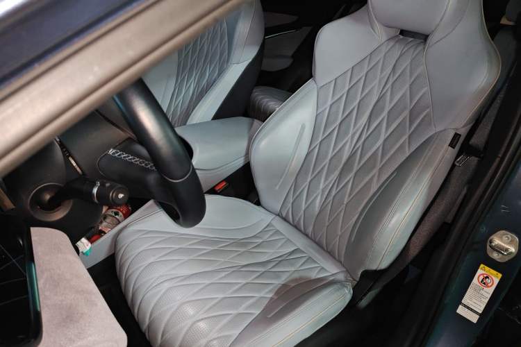 Used BYD Seal 2022 550 km Standard Range Rear-Wheel Drive Prestige Version Left Front Seat