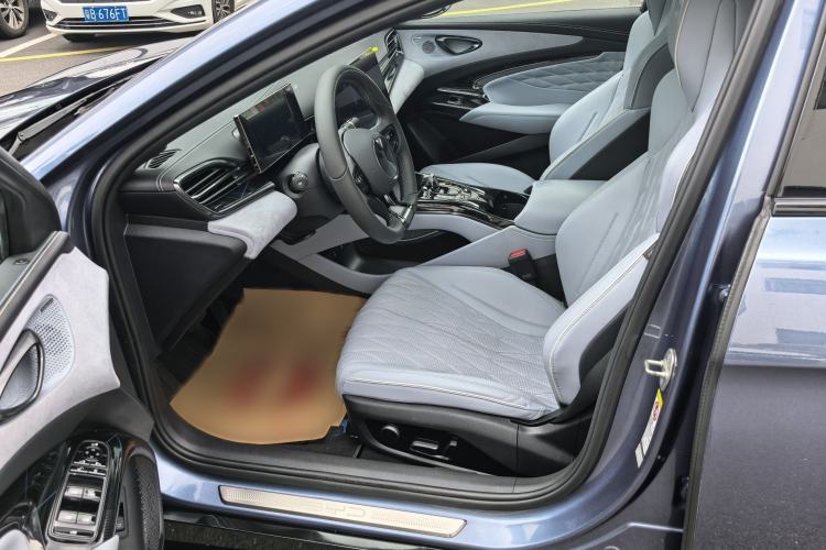 Used BYD Seal 2022 700 km Long-Range Rear-Wheel-Drive Version Left Front Seat