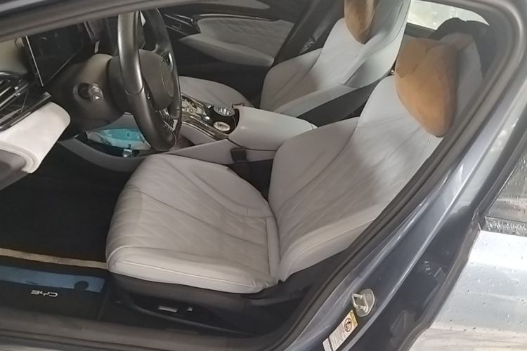 Used BYD Seal 2022 550 km Standard Range Rear-Wheel Drive Prestige Version Left Front Seat