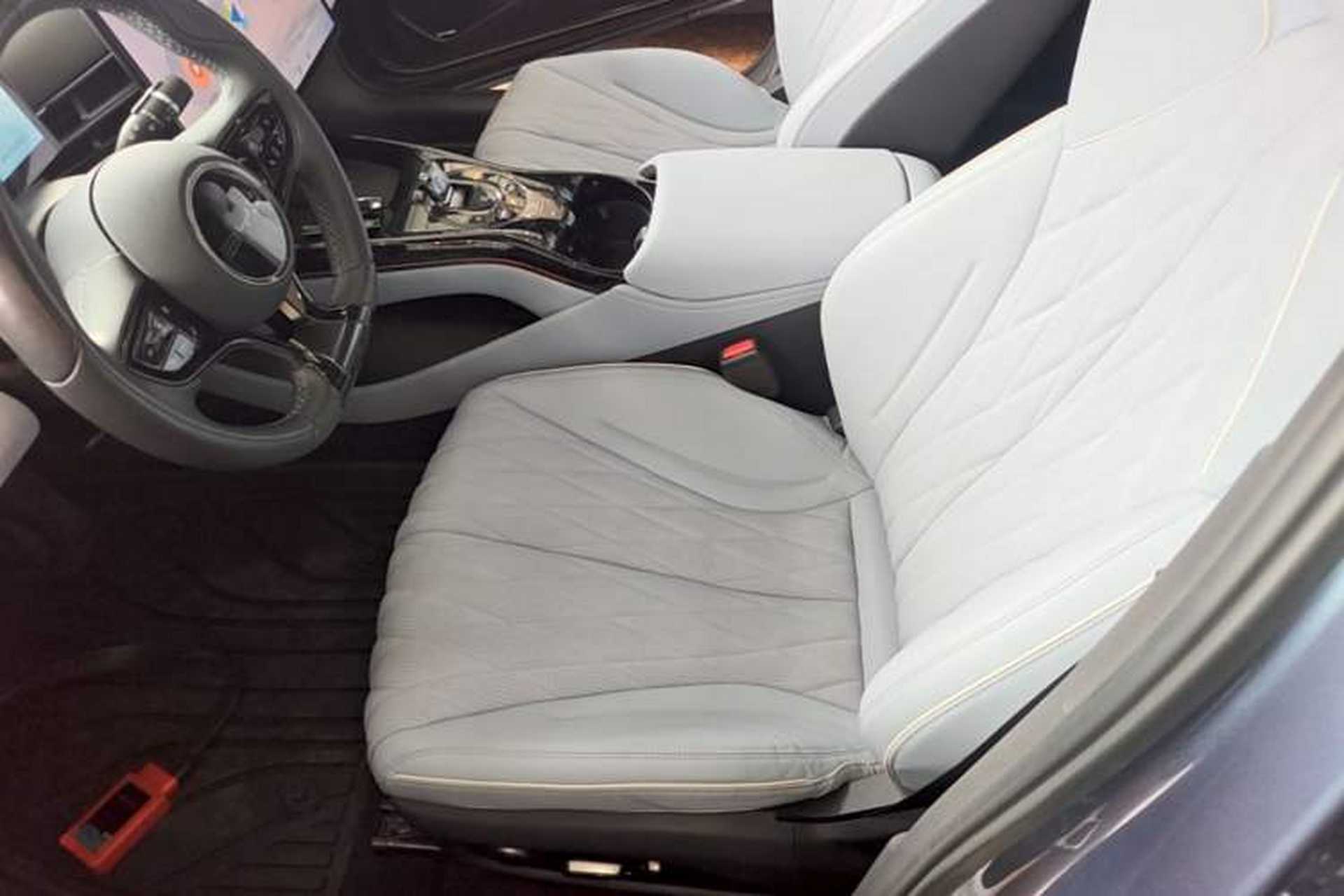 Used BYD Seal 2022 650 km All-Wheel-Drive Performance Version Left Front Seat