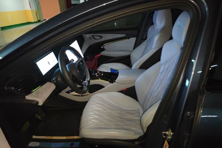 Used BYD Seal 2022 650 km All-Wheel-Drive Performance Version Left Front Seat