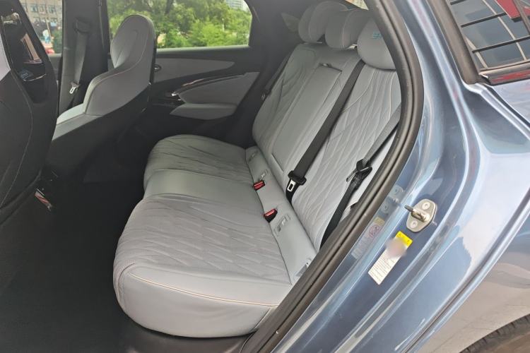 Used BYD Seal 2022 700 km Long-Range Rear-Wheel-Drive Version Left Rear Seat