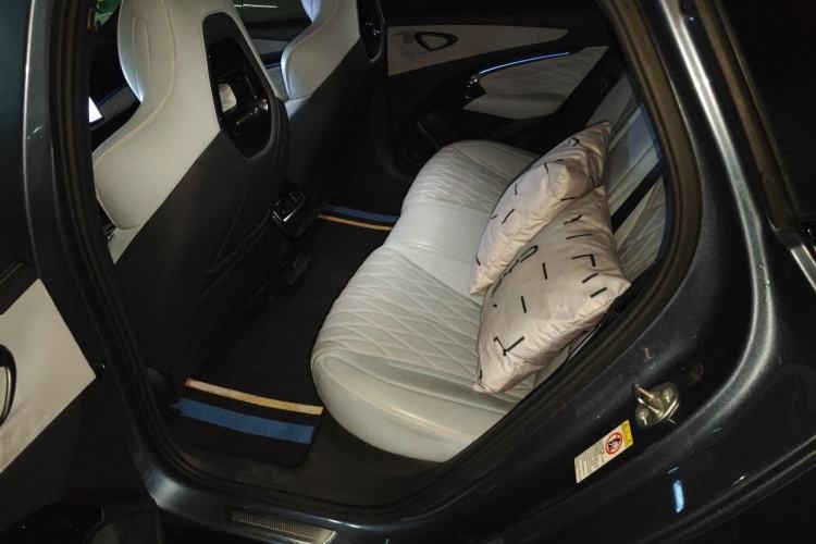Used BYD Seal 2022 650 km All-Wheel-Drive Performance Version Left Rear Seat