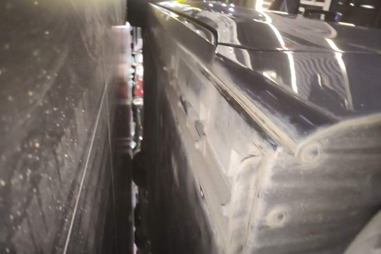 Used BYD Seal 2022 550 km Standard Range Rear-Wheel Drive Prestige Version Left Side Sill