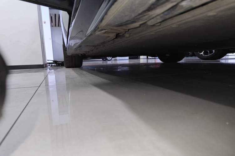 Used BYD Seal 2022 700 km Long-Range Rear-Wheel-Drive Version Left Side Sill