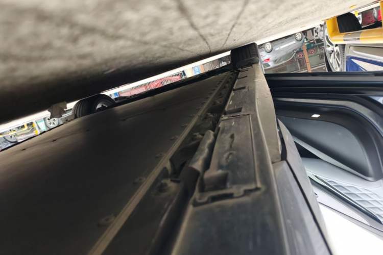 Used BYD Seal 2022 700 km Long-Range Rear-Wheel-Drive Version Left Side Sill