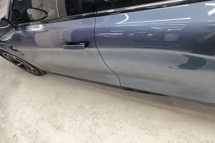 Used BYD Seal 2022 700 km Long-Range Rear-Wheel-Drive Version Left Side Sill