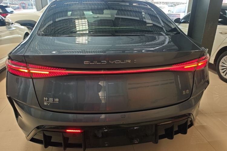 Used BYD Seal 2022 550 km Standard Range Rear-Wheel Drive Prestige Version Rear