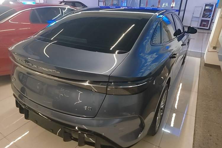 Used BYD Seal 2022 550 km Standard Range Rear-Wheel Drive Prestige Version Rear Right 45 Deg