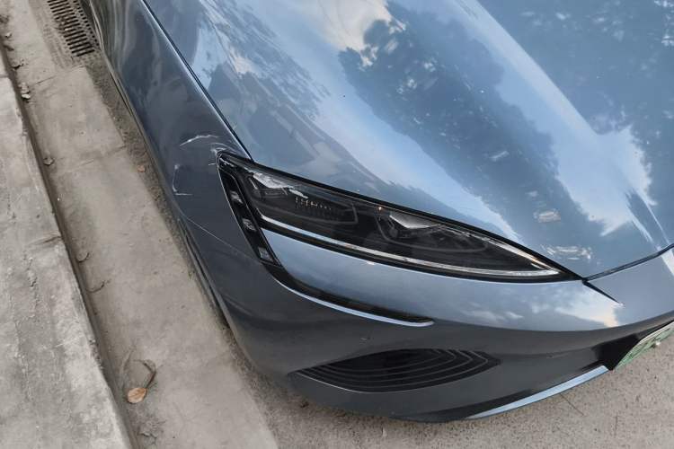 Used BYD Seal 2022 550 km Standard Range Rear-Wheel Drive Prestige Version Right Front Headlight