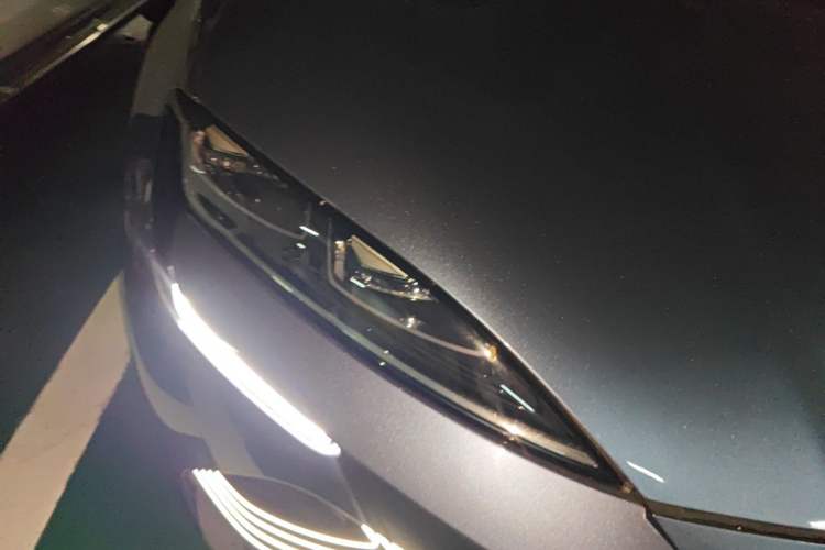 Used BYD Seal 2022 650 km All-Wheel-Drive Performance Version Right Front Headlight