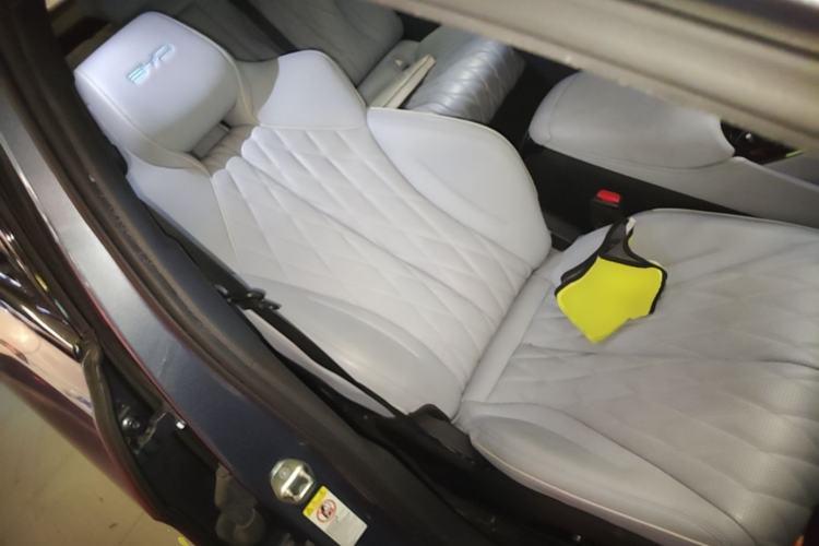 Used BYD Seal 2022 550 km Standard Range Rear-Wheel Drive Prestige Version Right Front Seat