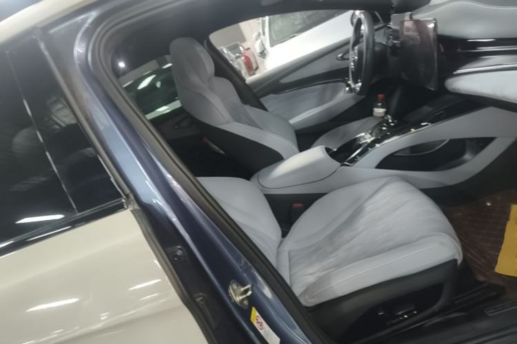 Used BYD Seal 2022 700 km Long-Range Rear-Wheel-Drive Version Right Front Seat