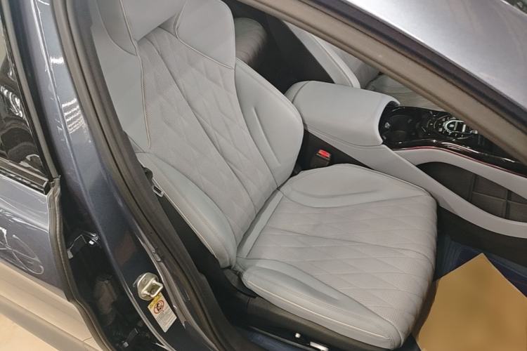 Used BYD Seal 2022 700 km Long-Range Rear-Wheel-Drive Version Right Front Seat