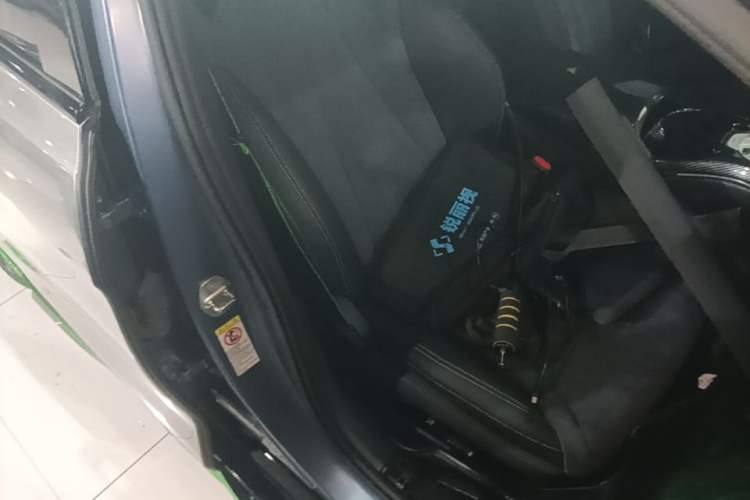 Used BYD Seal 2022 650 km All-Wheel-Drive Performance Version Right Front Seat