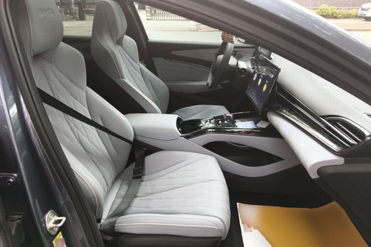 Used BYD Seal 2022 700 km Long-Range Rear-Wheel-Drive Version Right Front Seat