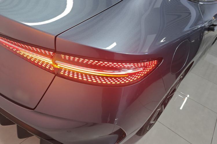 Used BYD Seal 2022 700 km Long-Range Rear-Wheel-Drive Version Right Rear Taillight