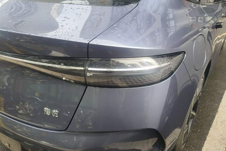 Used BYD Seal 2022 700 km Long-Range Rear-Wheel-Drive Version Right Rear Taillight