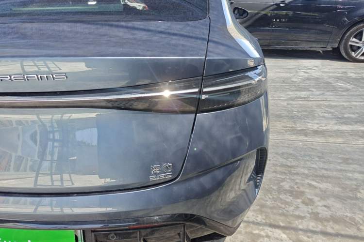 Used BYD Seal 2022 550 km Standard Range Rear-Wheel Drive Prestige Version Right Rear Taillight