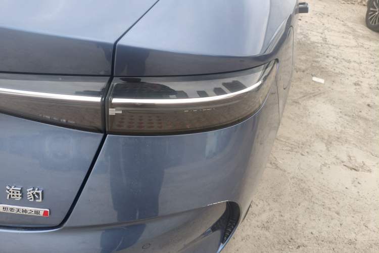 Used BYD Seal 2022 700 km Long-Range Rear-Wheel-Drive Version Right Rear Taillight