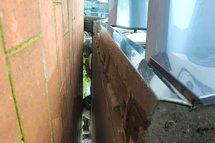 Used BYD Seal 2022 550 km Standard Range Rear-Wheel Drive Prestige Version Right Side Sill