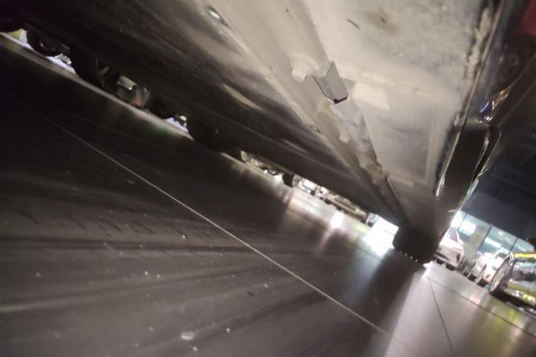 Used BYD Seal 2022 550 km Standard Range Rear-Wheel Drive Prestige Version Right Side Sill