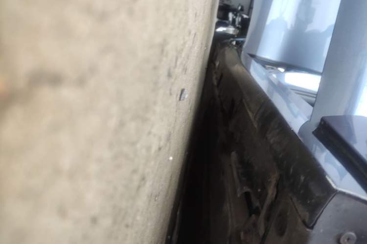 Used BYD Seal 2022 550 km Standard Range Rear-Wheel Drive Elite Version Right Side Sill